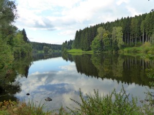 Schöne Seen sind ein Highlight auf jeder Radtour