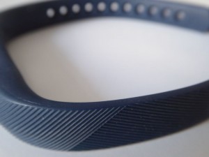 Fitness-Armband aus einem flexiblen Elastomer