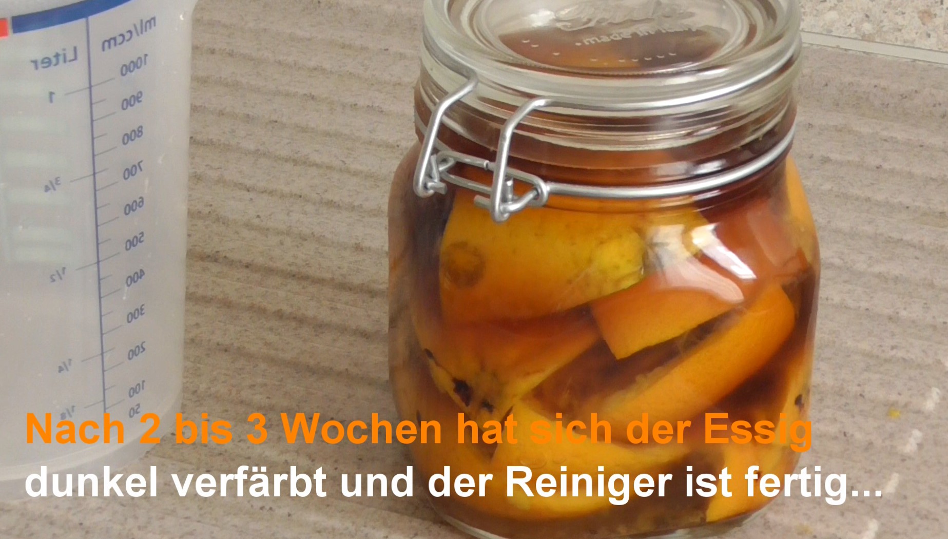 Essigreiniger im Einmachglas 